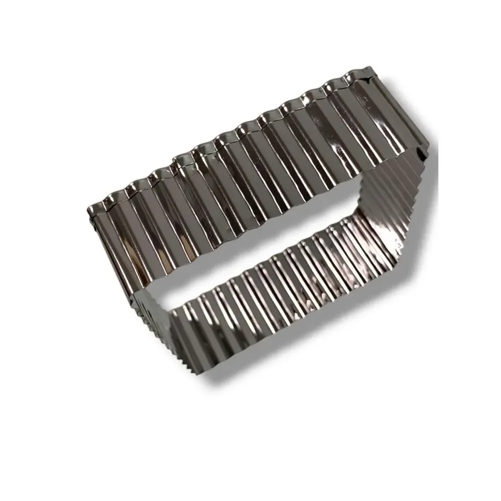 Lot of 7 Pastry Cookie Cutters Crimped Heart Leaf Flower Tin